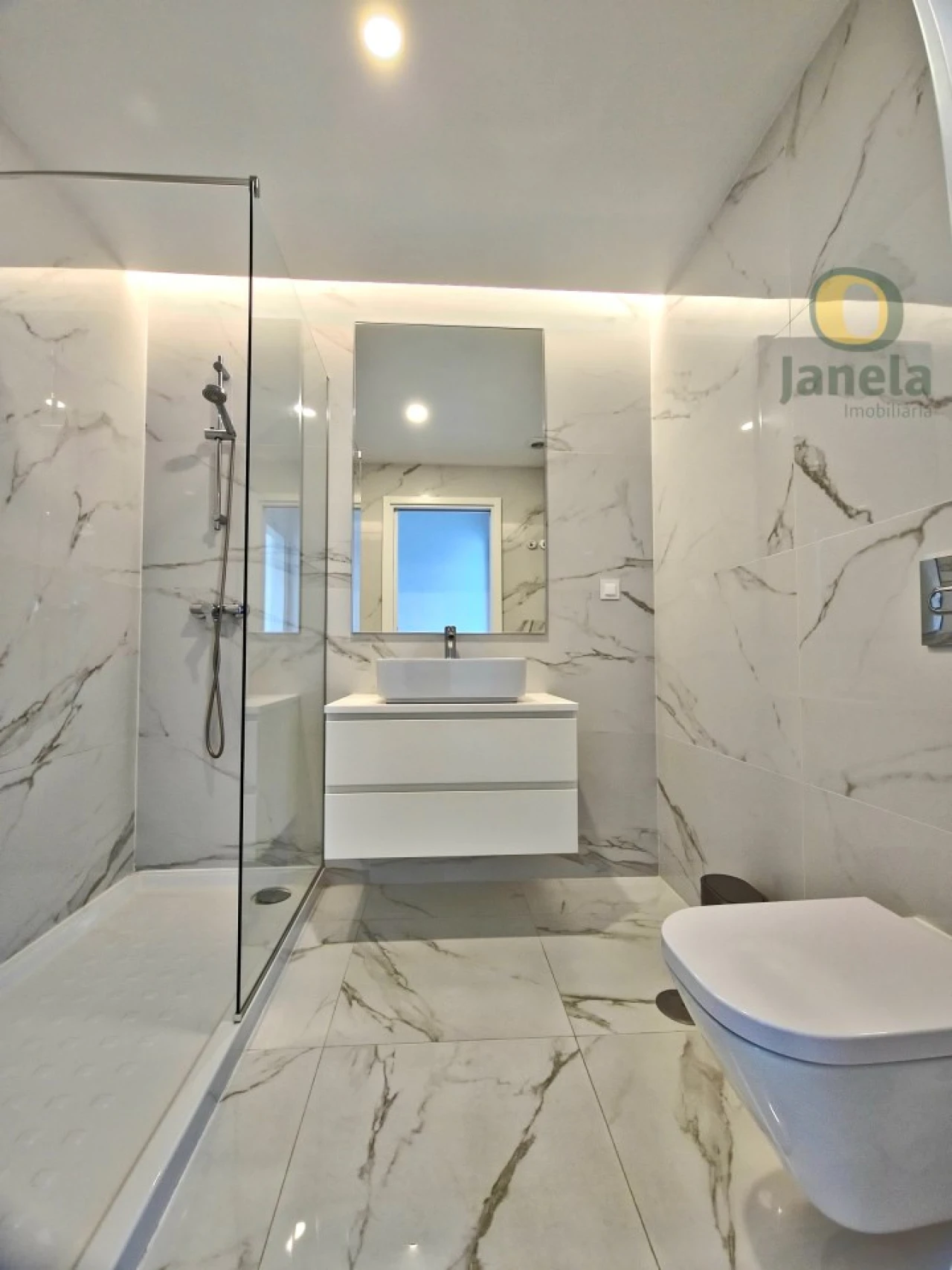Apartamento T2 para Venda em Faro (Sé e São Pedro) Foto 30