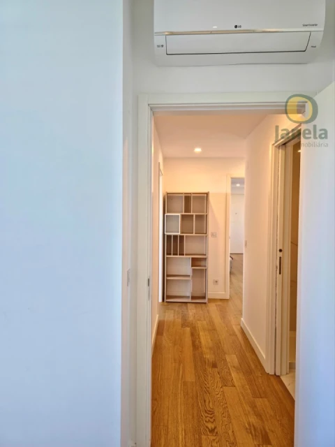 Apartamento T2 para Venda em Faro (Sé e São Pedro)