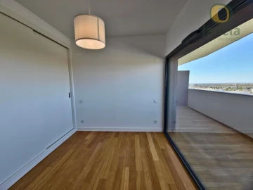 Apartamento T2 para Venda em Faro (Sé e São Pedro)