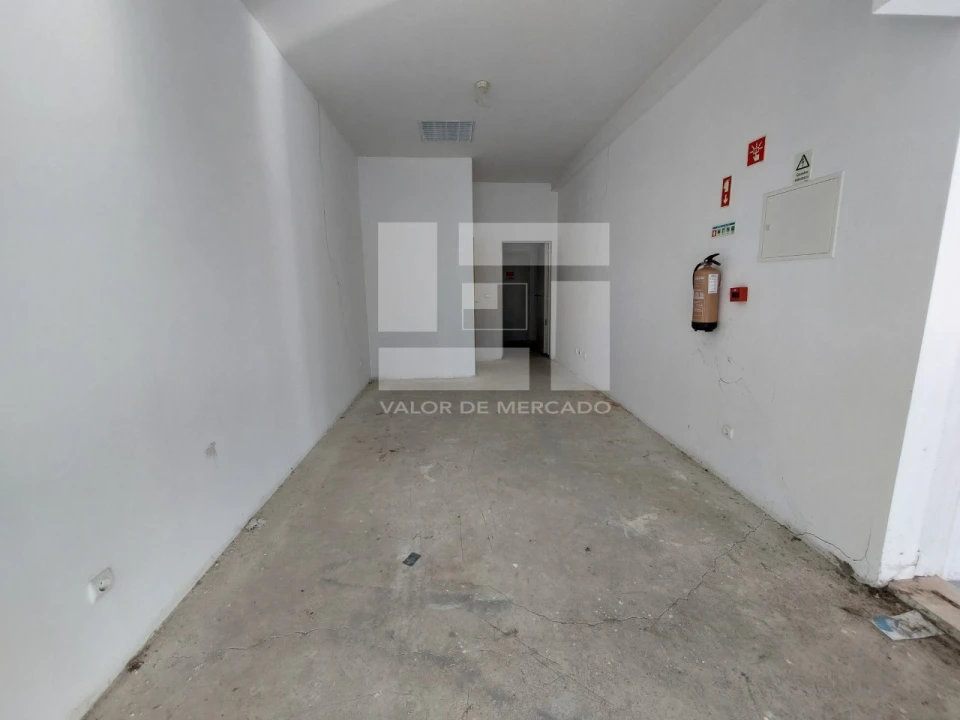 Loja para Venda em Albufeira e Olhos de Água Foto 16