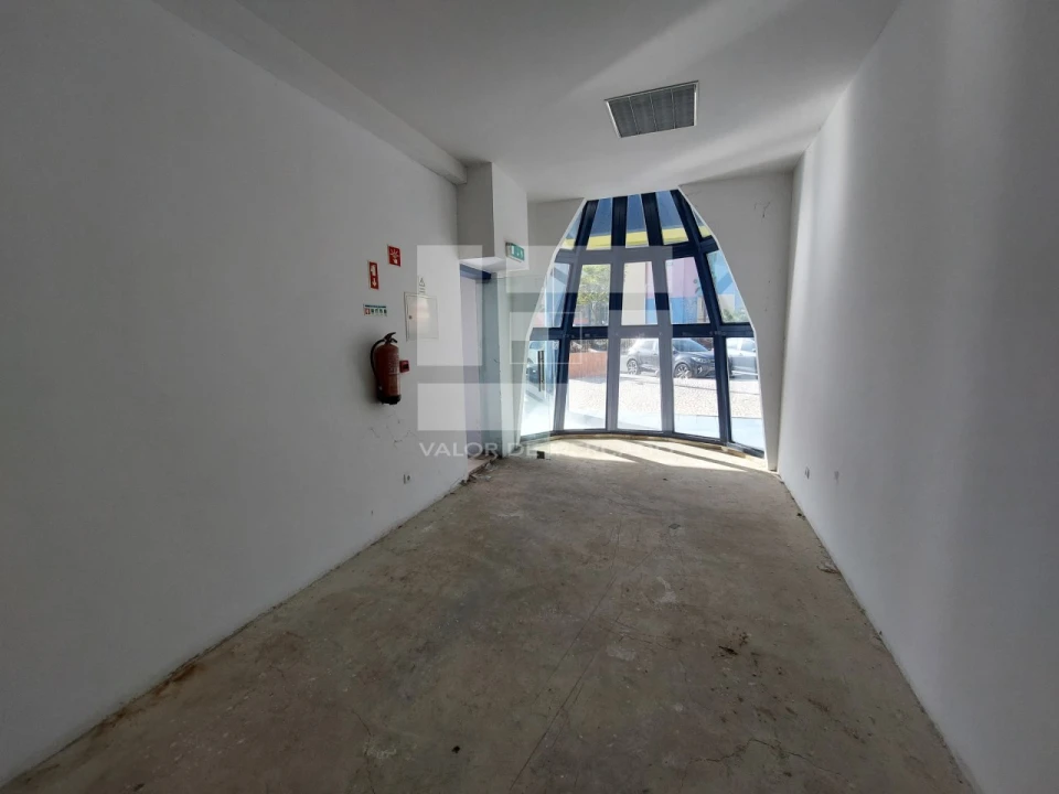 Loja para Venda em Albufeira e Olhos de Água Foto 18