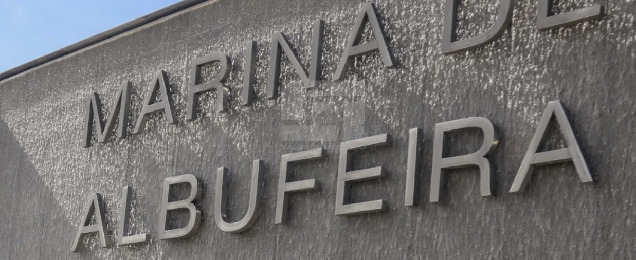 Loja para Venda em Albufeira e Olhos de Água