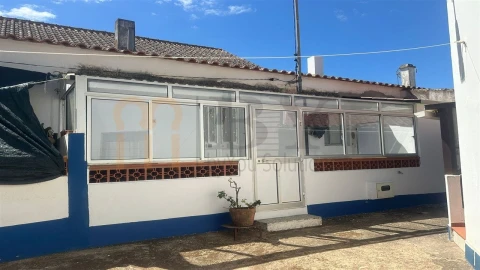 Moradia T1 para Venda em Serpa (Salvador e Santa Maria)