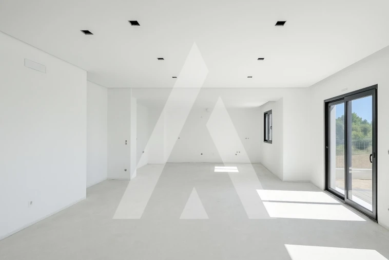 Apartamento T3 para Venda em Condeixa-A-Velha e Condeixa-A-Nova Foto 1