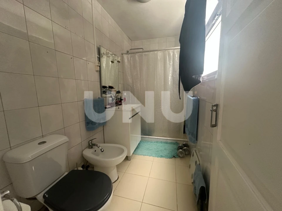 Moradia T5 para Venda em Lagoa (Santa Cruz) Foto 22