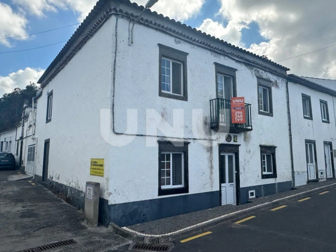 Moradia T5 para Venda em Lagoa (Santa Cruz)