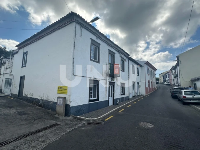 Moradia T5 para Venda em Lagoa (Santa Cruz) Foto 2