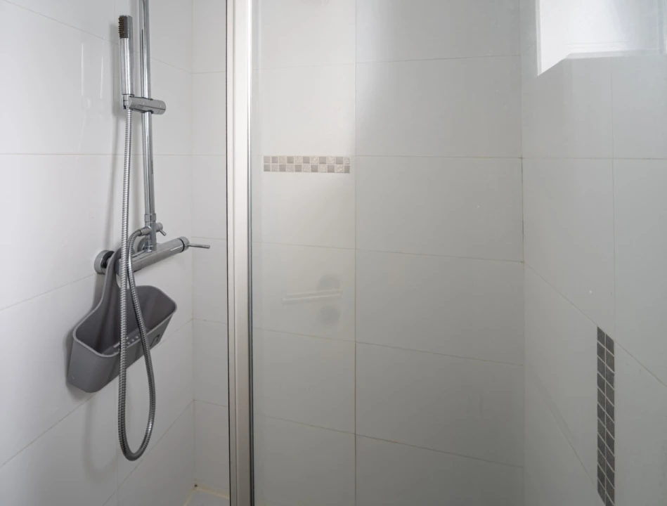Apartamento T1 para Venda em Nazare Foto 11