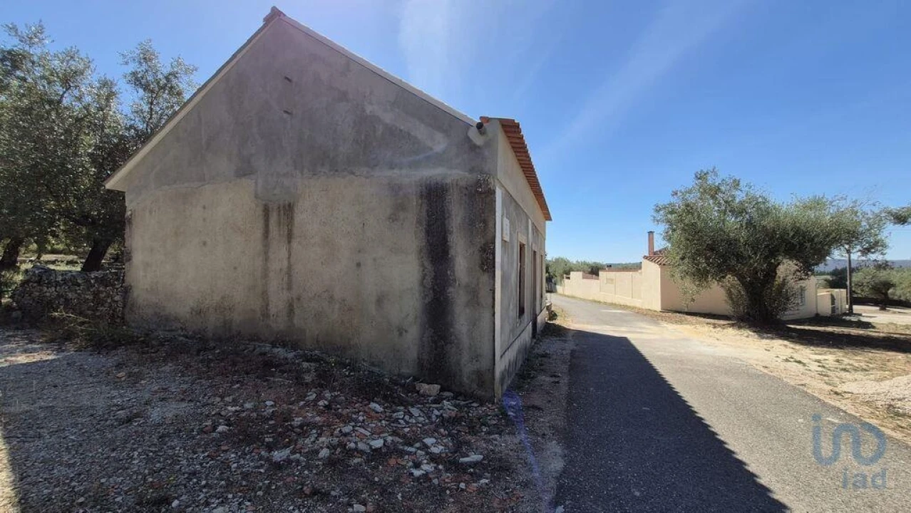 Moradia T2 para Venda em Minde Foto 3