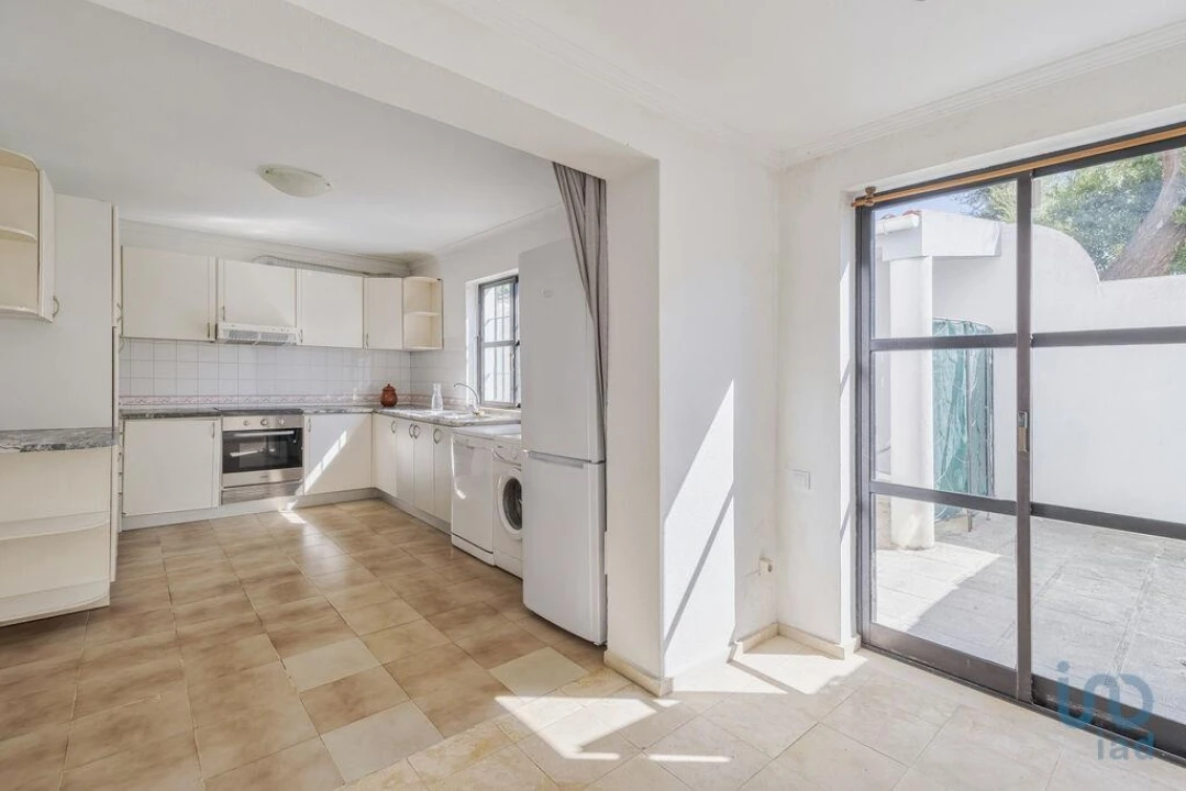 Moradia T3 para Venda em Quinta do Anjo Foto 9