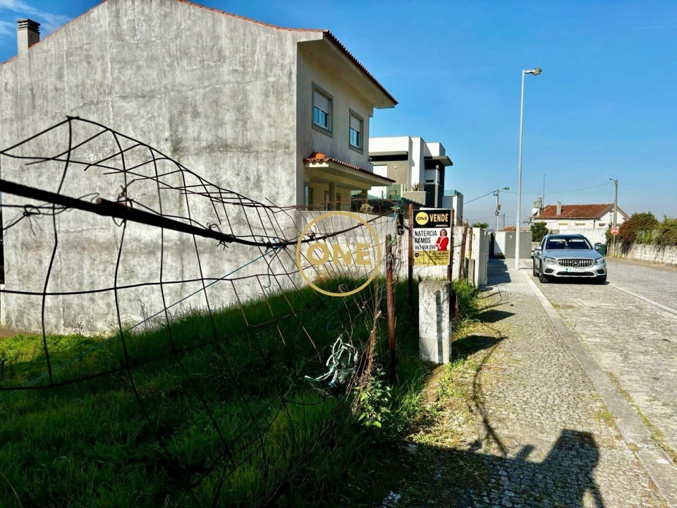 Terreno para Venda em Póvoa de Varzim, Beiriz e Argivai Foto 2