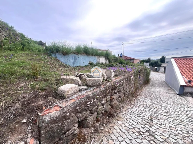 Terreno para Venda em Canelas Foto 2