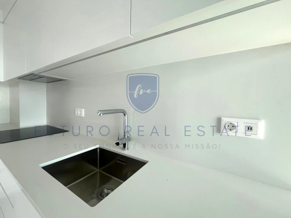 Apartamento T4 para Venda em São Martinho Foto 11