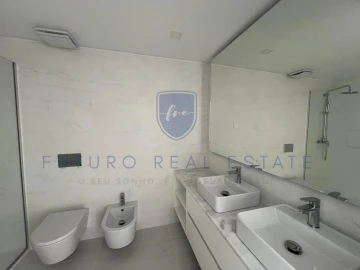 Apartamento T4 para Venda em São Martinho