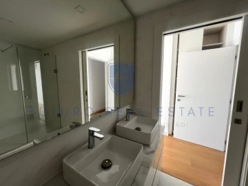 Apartamento T4 para Venda em São Martinho