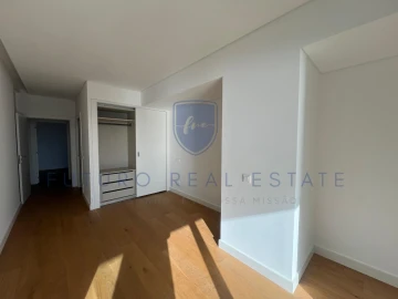 Apartamento T4 para Venda em São Martinho
