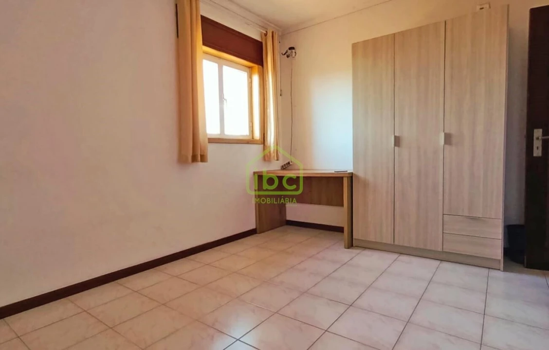 Moradia T4 para Venda em Estela Foto 17