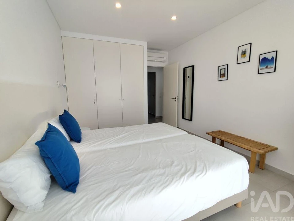 Moradia T4 para Venda em Cela Foto 12