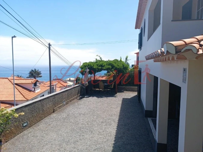 Moradia T3 para Venda em São Martinho Foto 4