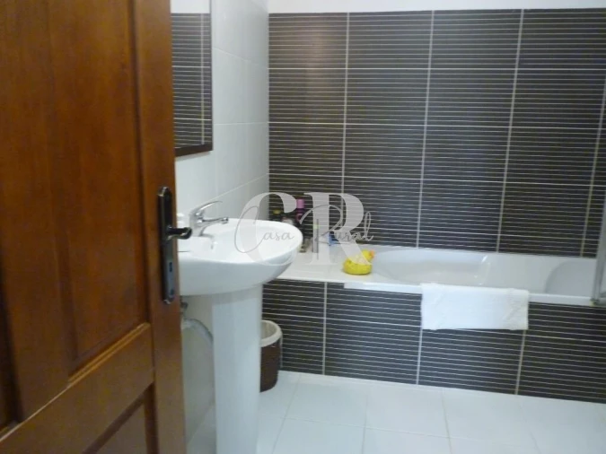 Moradia T3 para Venda em Pousaflores Foto 38