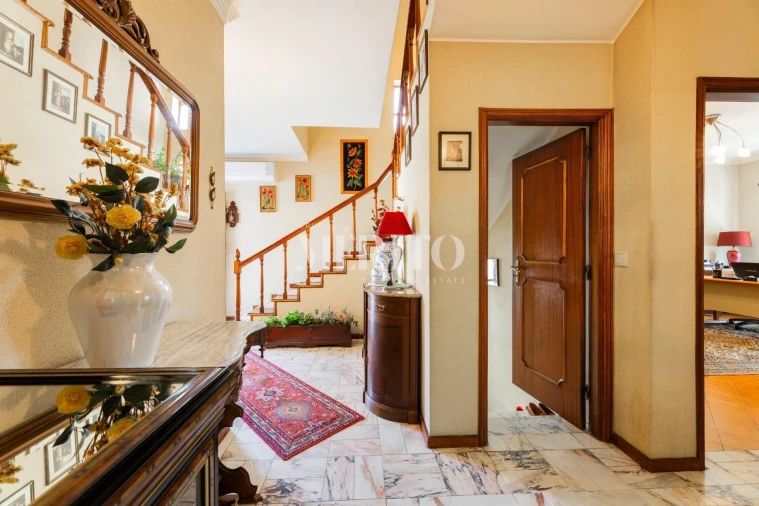 Moradia T5 para Venda em Gualtar Foto 11