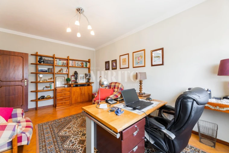 Moradia T5 para Venda em Gualtar Foto 9