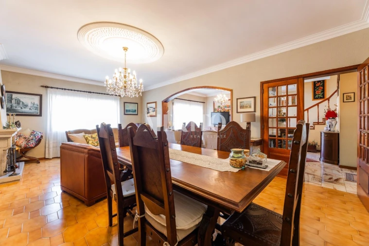 Moradia T5 para Venda em Gualtar Foto 6