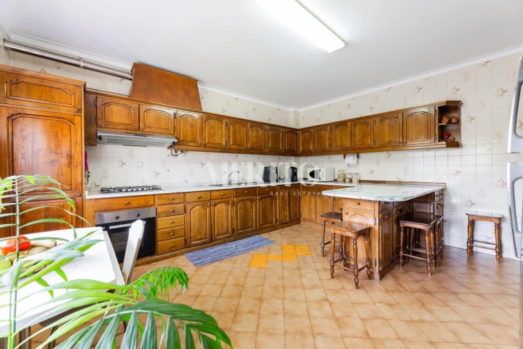 Moradia T5 para Venda em Gualtar Foto 8