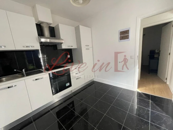 Moradia T4 para Venda em Santa Cruz Foto 9