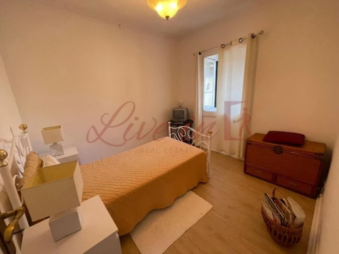 Moradia T4 para Venda em Santa Cruz Foto 6