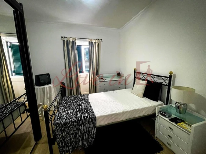 Moradia T4 para Venda em Santa Cruz Foto 15