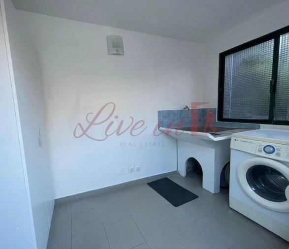 Moradia T4 para Venda em Santa Cruz Foto 23