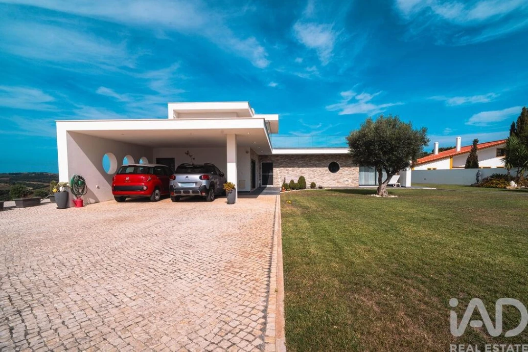 Moradia T5 para Venda em Vermelha Foto 28