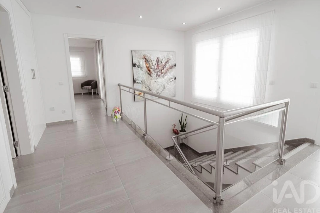 Moradia T5 para Venda em Vermelha Foto 23