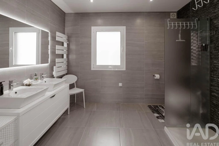 Moradia T5 para Venda em Vermelha Foto 10