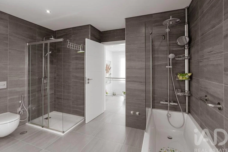 Moradia T5 para Venda em Vermelha Foto 18