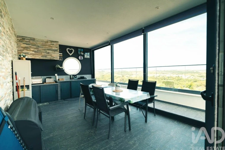 Moradia T5 para Venda em Vermelha Foto 24