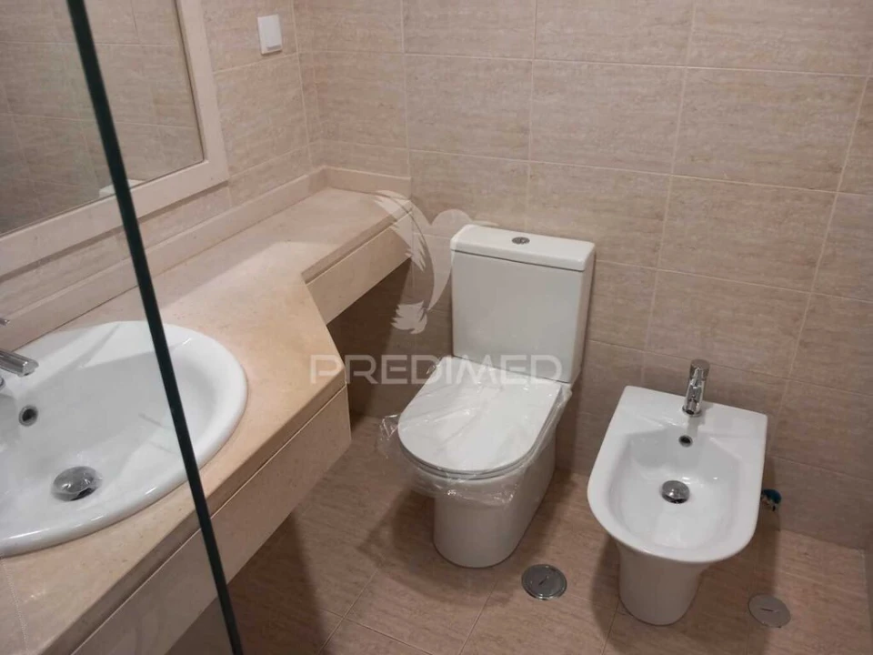 Apartamento T2 para Venda em Caparica e Trafaria Foto 9