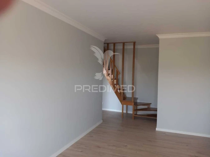 Apartamento T2 para Venda em Caparica e Trafaria Foto 6