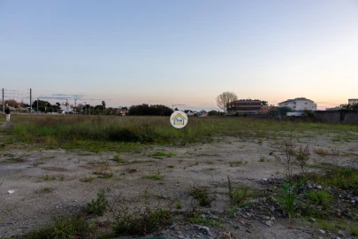 Terreno para Venda em Gulpilhares e Valadares