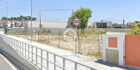 Terreno para Venda em Gulpilhares e Valadares