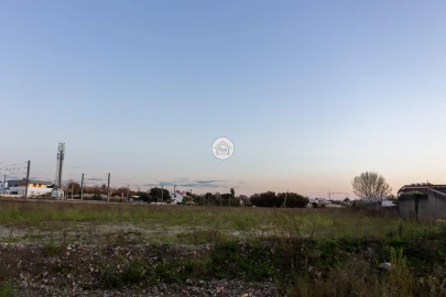 Terreno para Venda em Gulpilhares e Valadares