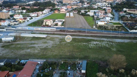 Terreno para Venda em Gulpilhares e Valadares