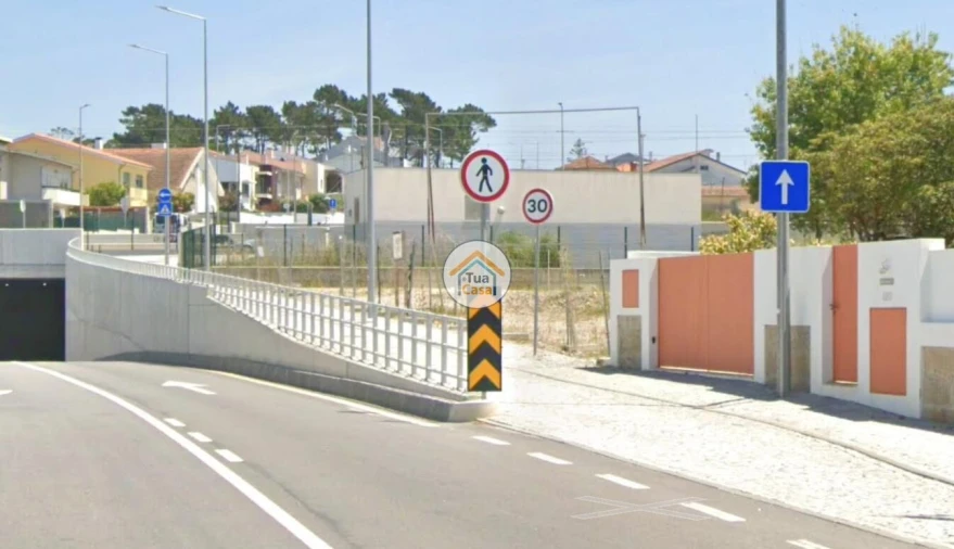Terreno para Venda em Gulpilhares e Valadares Foto 2