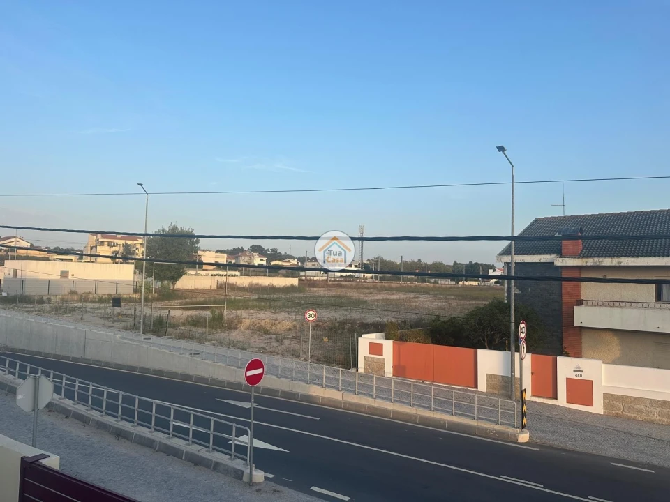 Terreno para Venda em Gulpilhares e Valadares Foto 5