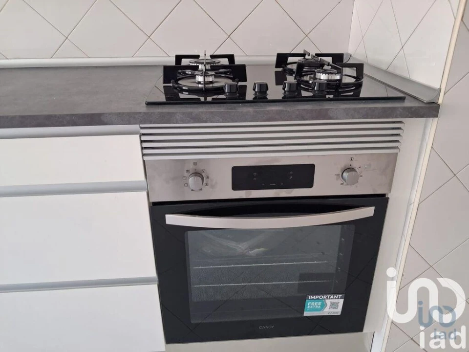 Apartamento T2 para Venda em Seixal, Arrentela e Aldeia de Paio Pires Foto 6