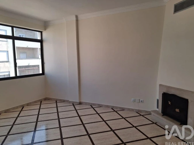 Apartamento T2 para Venda em Seixal, Arrentela e Aldeia de Paio Pires Foto 23