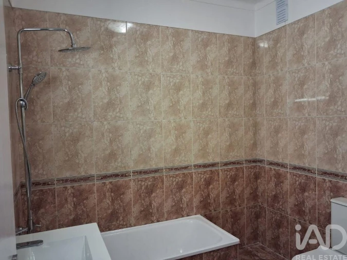 Apartamento T2 para Venda em Seixal, Arrentela e Aldeia de Paio Pires Foto 15