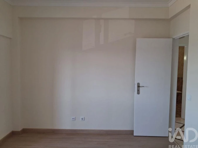 Apartamento T2 para Venda em Seixal, Arrentela e Aldeia de Paio Pires Foto 21