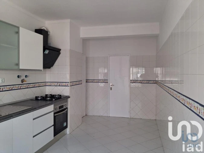 Apartamento T2 para Venda em Seixal, Arrentela e Aldeia de Paio Pires Foto 4